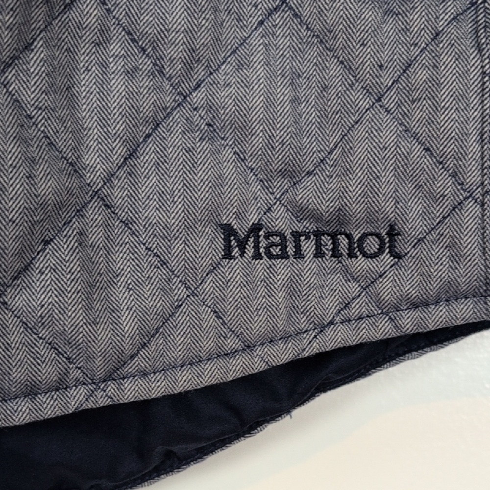 Marmot Quilted Shacket - Picture 7 of 11